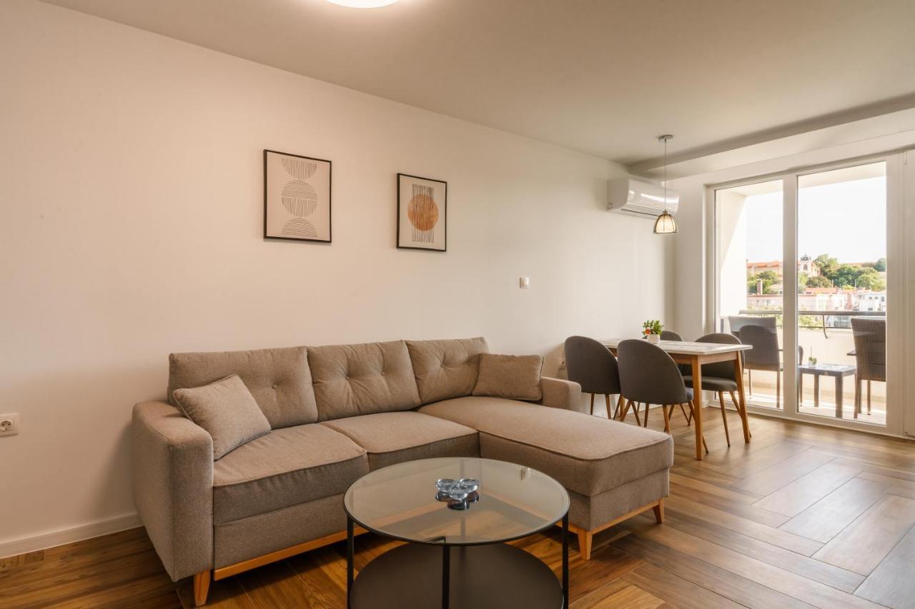 South Panoramic Apartment In The Art District Of Kapana プロヴディフ エクステリア 写真